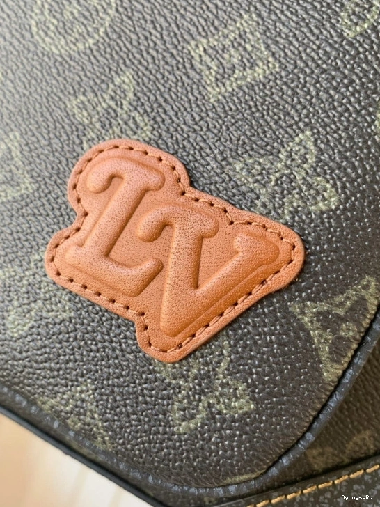 TRIO VUITTON MESSENGER LOUIS 0121